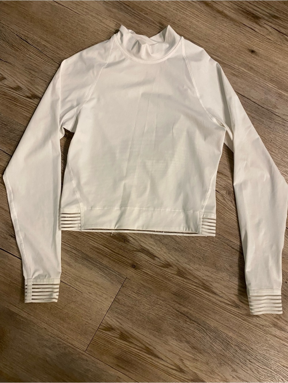 🍋 Lululemon Deep End Rashguard - Picture 4 of 5